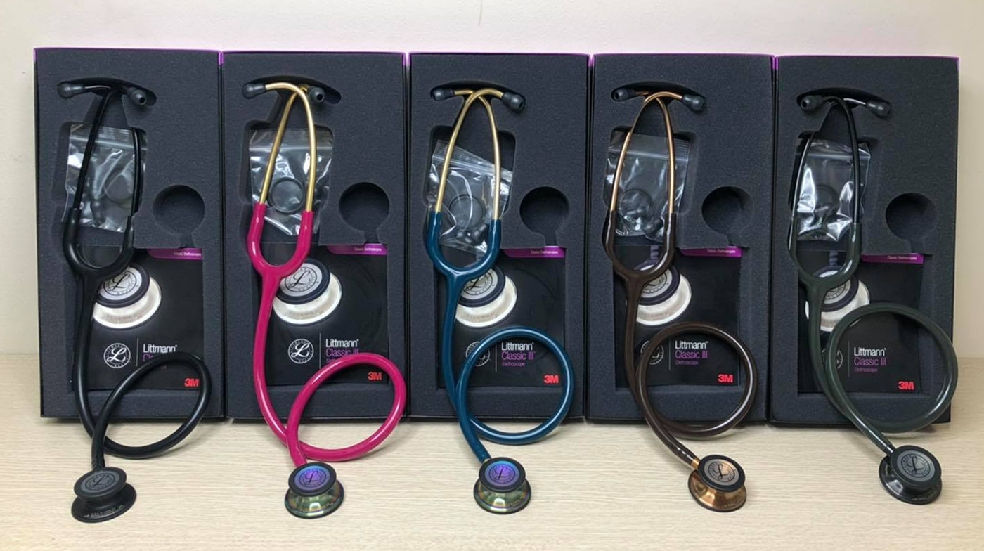 Littmann Classic III có nhiều màu để lựa chọn